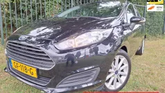 Zwart Gebruikt 2015 Ford Fiesta Style Hatchback | € 7.400 (Eerlijke prijs)