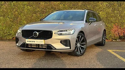 Occasion 2025 Volvo V60 Plus Stationwagen | € 42.940 (Eerlijke prijs)
