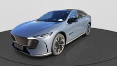 Gebruikt 2025 Mazda 6e Takumi-Line Hatchback | € 44.040 (Eerlijke prijs)