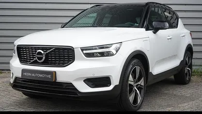 Gebruikt 2021 Volvo XC40 R-Design SUV | € 32.995 (Eerlijke prijs)