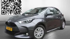 Grijs Gebruikt 2023 Toyota Yaris Active Hatchback | € 21.445 (Eerlijke prijs)