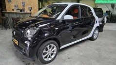 Gebruikt 2015 Smart ForFour Passion Hatchback | € 6.450 (Eerlijke prijs)