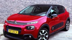 Rood Gebruikt 2017 Citroën C3 PureTech Hatchback | € 10.950 (Goede deal)