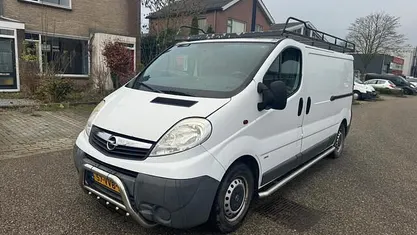 Wit Gebruikt 2008 Opel Vivaro MPV | € 3.600 (Eerlijke prijs)
