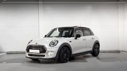 Occasion Mini Cooper 136 PK (100 kW) 2019 White silver Hatchback