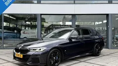 Zwart Gebruikt 2021 BMW 530 M Sport Stationwagen | € 28.850 (Eerlijke prijs)