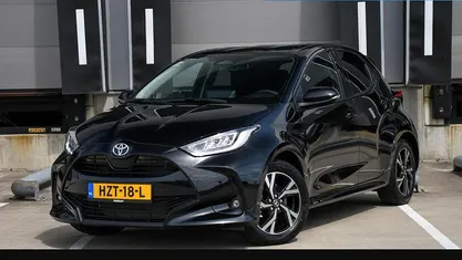 Nieuw Toyota Yaris Hybrid 116 PK (85 kW) 2025 Zwart Hatchback