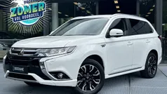 Wit Gebruikt 2015 Mitsubishi Outlander P-HEV Instyle SUV | € 17.245 (Eerlijke prijs)
