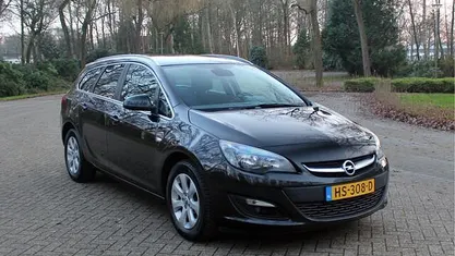 Gebruikt 2015 Opel Astra Stationwagen | € 5.999 (Eerlijke prijs)
