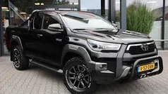 Zwart Gebruikt 2024 Toyota HiLux Pickup | € 45.995 (Eerlijke prijs)