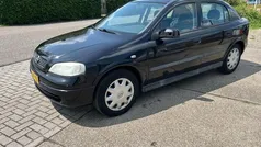 Zwart Gebruikt 2002 Opel Astra Edition Hatchback | € 500 (Goede deal)