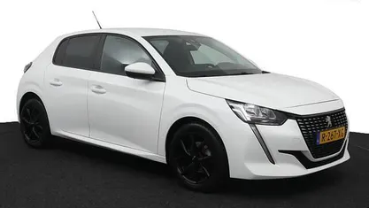 Occasion 2021 Peugeot 208 Allure Hatchback | € 14.950 (Eerlijke prijs)