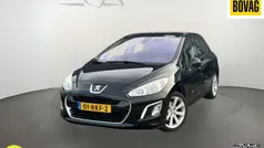 Zwart Gebruikt 2011 Peugeot 308 Signature Sky Hatchback | € 3.945 (Eerlijke prijs)