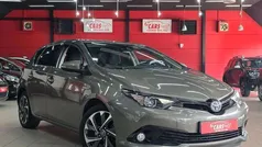 Grijs Gebruikt 2019 Toyota Auris Business Edition Sedan | € 17.950 (Eerlijke prijs)