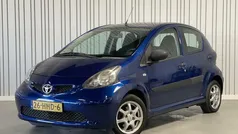 Blauw Gebruikt 2009 Toyota Aygo Hatchback | € 3.250 (Eerlijke prijs)