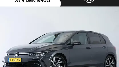 Occasion VW Golf VIII R-line 150 PK (110 kW) 2022 Hatchback