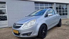Gebruikt 2007 Opel Corsa Cosmo Hatchback | € 2.399 (Eerlijke prijs)