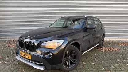 Zwart Gebruikt 2010 BMW X1 SUV | € 11.950 (Eerlijke prijs)