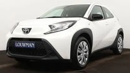 Occasion 2025 Toyota Aygo X Play SUV | € 17.945 (Goede deal)