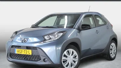 Gebruikt 2025 Toyota Aygo X Play SUV | € 19.450 (Eerlijke prijs)