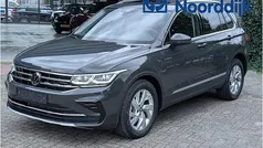 Gebruikt 2023 VW Tiguan Elegance SUV | € 39.950 (Eerlijke prijs)