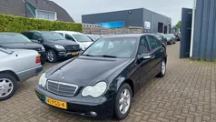 Zwart Gebruikt 2004 Mercedes C200 Classic Sedan | € 2.250