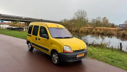 Geel Gebruikt 2002 Renault Kangoo MPV | € 2.250 (Eerlijke prijs)