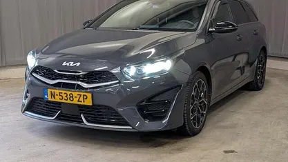 Grijs Occasion 2022 Kia Ceed Sportswagon GT-Line Stationwagen | € 20.650 (Eerlijke prijs)