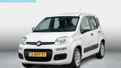Wit Occasion 2014 Fiat Panda Young Hatchback | € 7.289 (Eerlijke prijs)