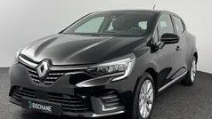 Gebruikt 2022 Renault Clio V Intens Hatchback | € 17.195 (Eerlijke prijs)