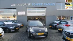 Zwart Gebruikt 2012 Renault Clio IV Night&Day Hatchback | € 6.440 (Eerlijke prijs)