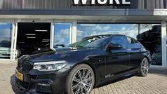 Zwart Gebruikt 2017 BMW 540 Executive Sedan | € 31.900 (Eerlijke prijs)