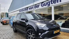 Gebruikt 2017 Toyota RAV4 Style SUV | € 23.950 (Eerlijke prijs)