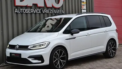 Occasion 2018 VW Touran R-line MPV | € 24.950 (Eerlijke prijs)
