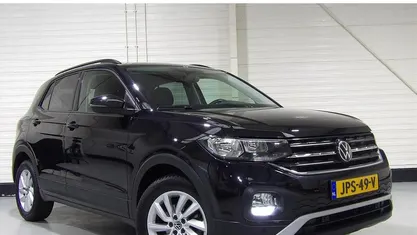 Zwart Gebruikt 2022 VW T-Cross Life SUV | € 23.945 (Eerlijke prijs)