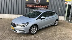 Grijs Gebruikt 2017 Opel Astra Edition Hatchback | € 8.950 (Goede deal)