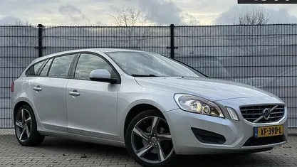 Occasion Volvo V60 Momentum 179 PK (131 kW) 2011 Stationwagen