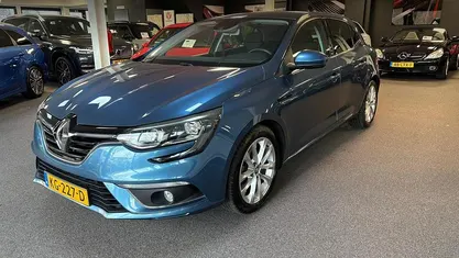Occasion 2016 Renault Mégane IV Zen Hatchback | € 8.750 (Eerlijke prijs)