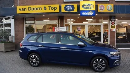 Blauw Gebruikt 2020 Fiat Tipo Mirror Stationwagen | € 14.945 (Eerlijke prijs)