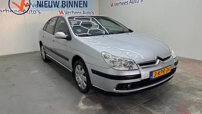 Grijs Gebruikt 2007 Citroën C5 Exclusive Hatchback | € 2.795 (Eerlijke prijs)