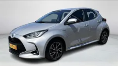 Grijs Gebruikt 2021 Toyota Yaris Hatchback | € 20.850 (Eerlijke prijs)