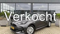 Gebruikt 2021 Toyota Yaris Hybrid Business Edition Hatchback | € 18.500 (Super prijs)