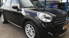 Zwart, metallic lak Gebruikt 2016 Mini Cooper Countryman Pepper SUV | € 13.900 (Eerlijke prijs)