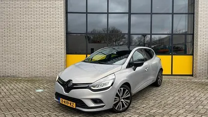 Gebruikt 2017 Renault Clio IV Initiale Paris Hatchback | € 14.645 (Eerlijke prijs)