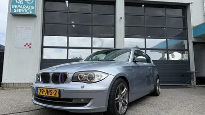 Blauw Gebruikt 2009 BMW 130 Executive Hatchback | € 6.450 (Eerlijke prijs)