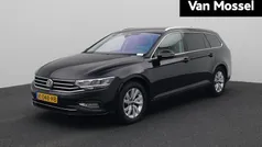 Zwart Gebruikt 2021 VW Passat Business Stationwagen | € 21.400 (Goede deal)