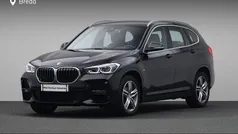 Zwart Gebruikt 2019 BMW X1 Executive SUV | € 25.880 (Eerlijke prijs)