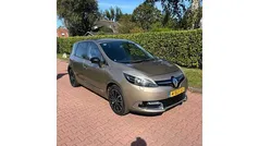 Bruin Gebruikt 2013 Renault Scénic III Bose Edition MPV | € 5.650 (Eerlijke prijs)