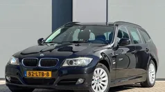 Zwart, metallic lak Gebruikt 2010 BMW 318 Stationwagen | € 3.450 (Super prijs)