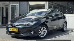 Blauw Gebruikt 2016 Toyota Auris Trend Hatchback | € 15.900 (Eerlijke prijs)